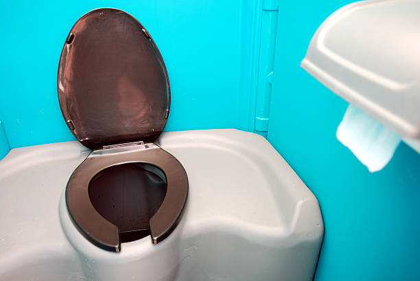 Best Portable toilet rental cost  in Irvine, CA